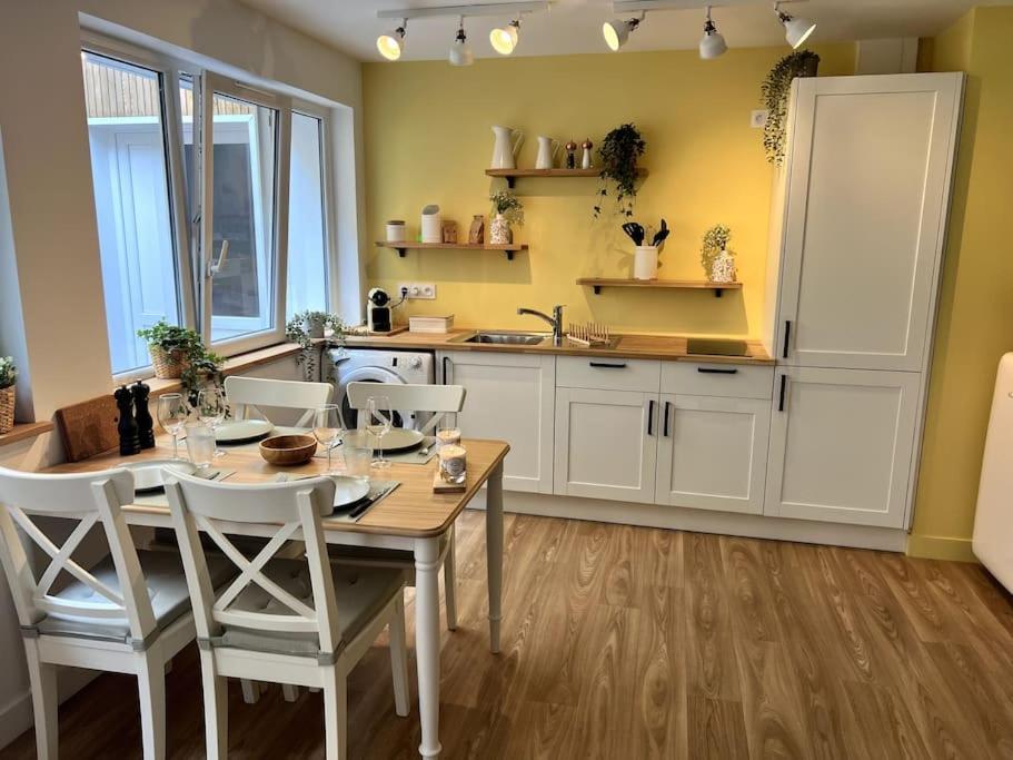 Cosy, Calme Proche Centre Appartement